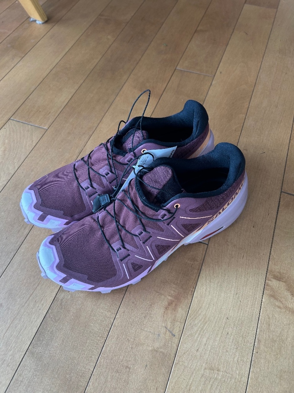 NEW WITH TAGS Salomon Speedcross 6
